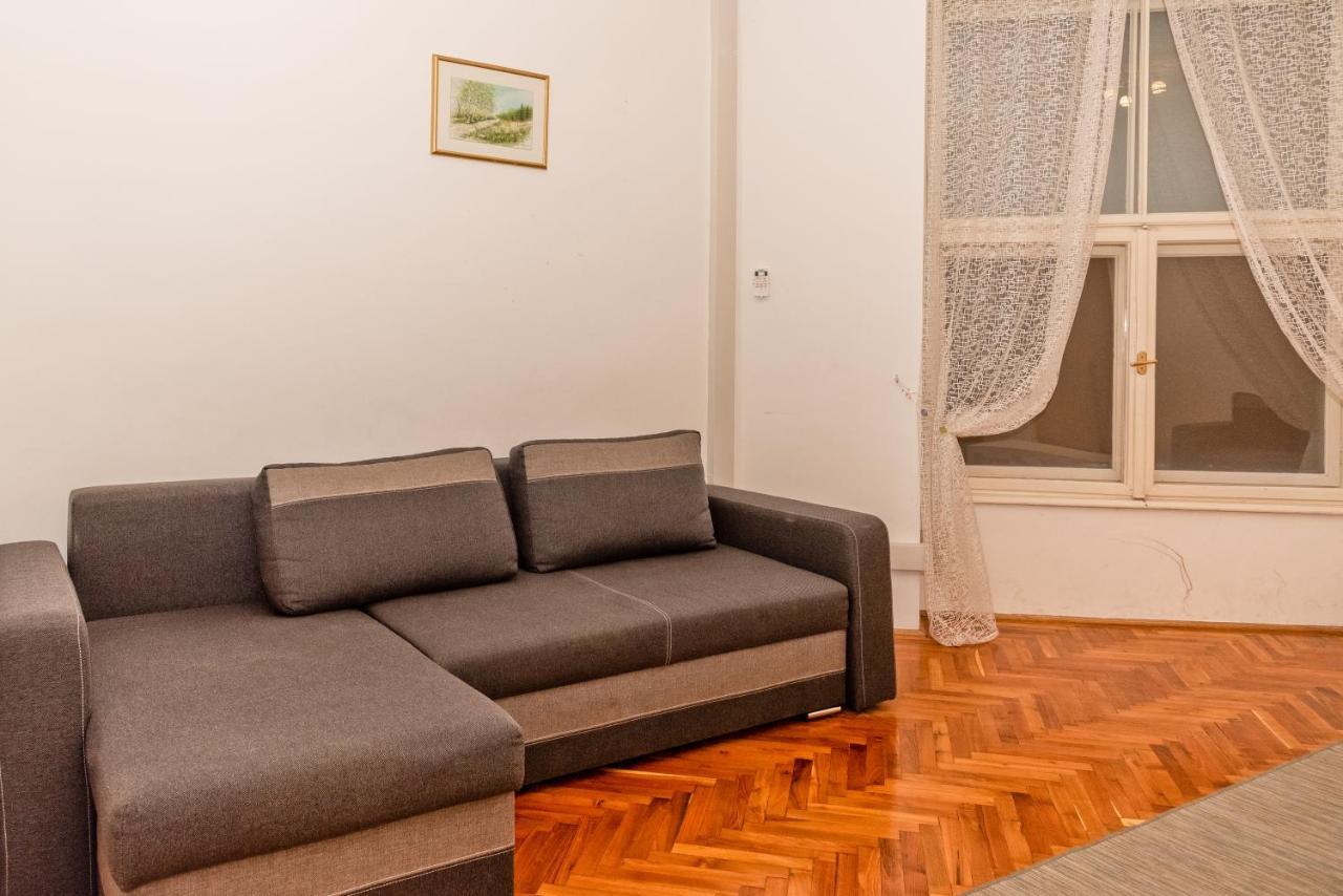 Danubius Grand Astoria Budapest Exterior photo